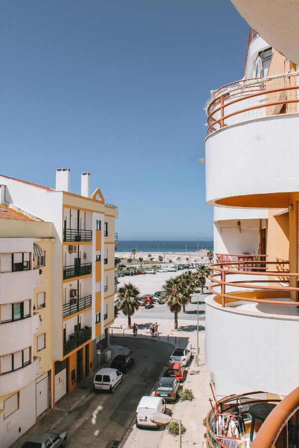 Caparica Sunny House II Daire Costa da Caparica Dış mekan fotoğraf